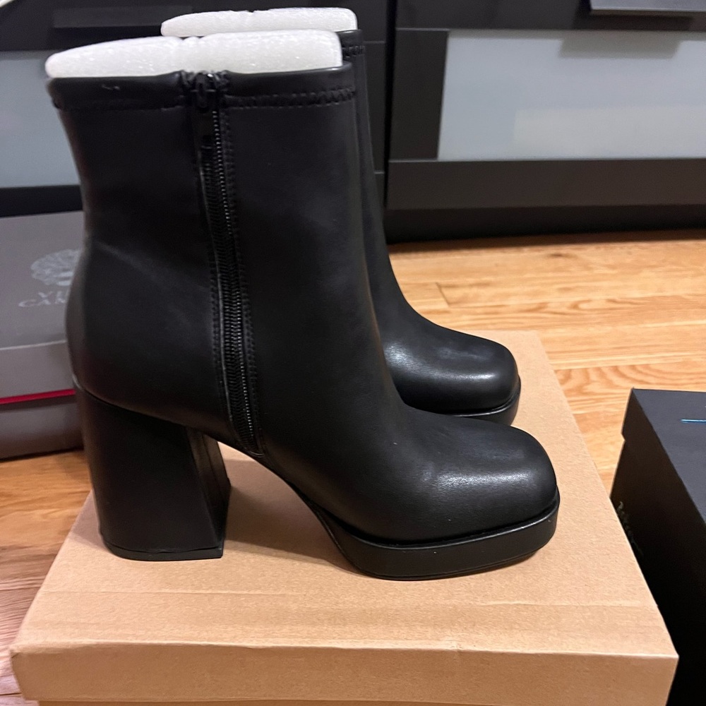 Steve Madden Kaleb Boot